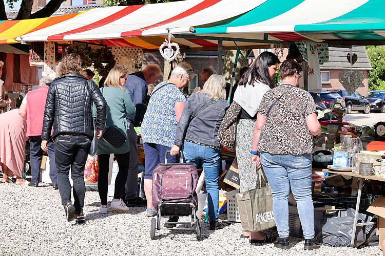 Rommelmarkt 2022 Waarder_074